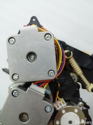 Unidad colectora de módulo de entrada/salida Diebold Nixdorf DN200/250/450 IOC para cajero automático, pieza 01750295447 1750295447